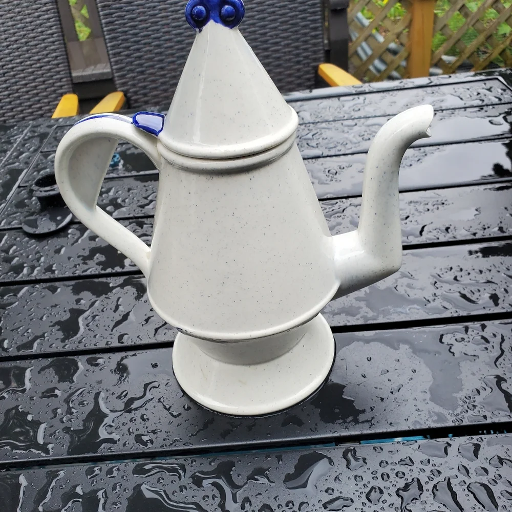 Vintage Metlox California Coffee Pot with Lid Poppy Trail Provinvial Blue